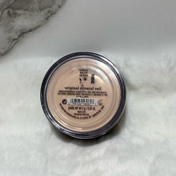 COPY - bareMinerals Mini Mineral Veil Powder
2g/0.07oz - Picture 3 of 6